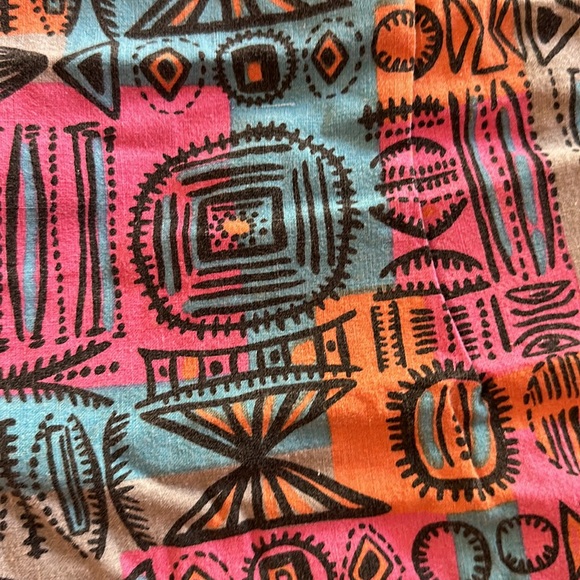 Vintage 80’s Athletic Works shorts.  Awesome retro design.  Size M. - Picture 2 of 4